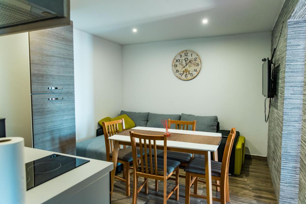 Ella Apartman Lukovo Šugarje Kültér fotó
