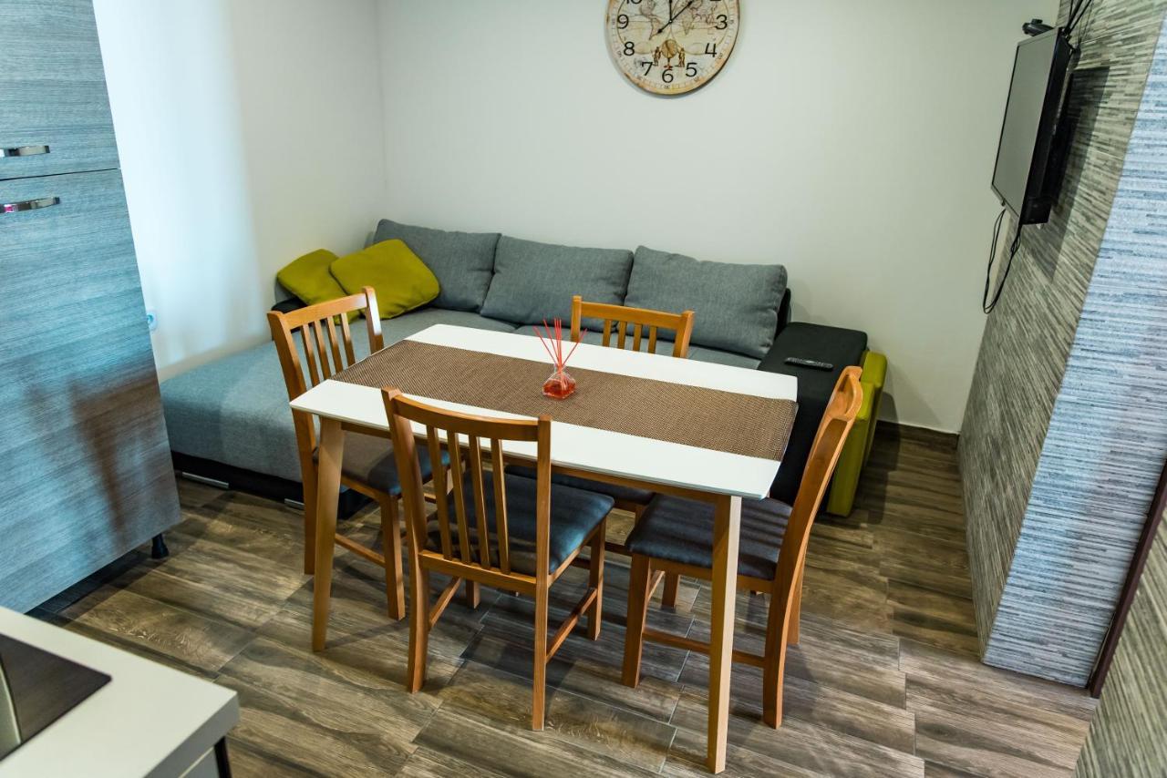 Ella Apartman Lukovo Šugarje Kültér fotó